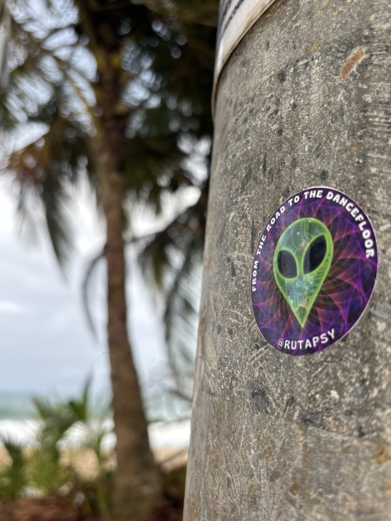 Sticker RutaPsy en Panama